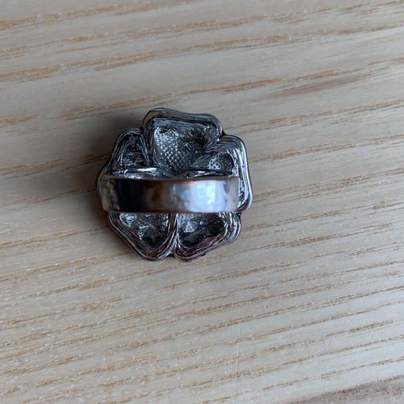 Aldo Purple Flower 🌸 Ring - Picture 5 of 6